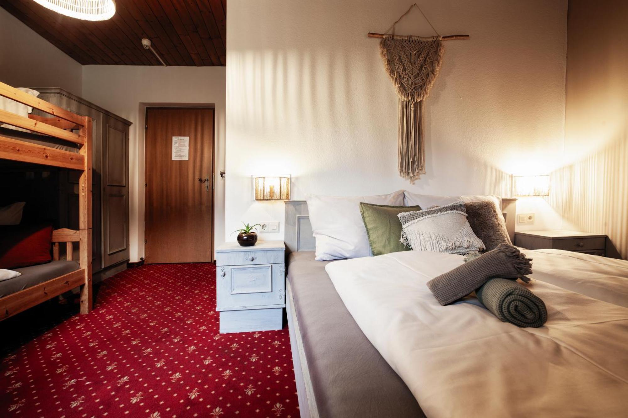 Pinetree Lodge Майрхофен Номер фото