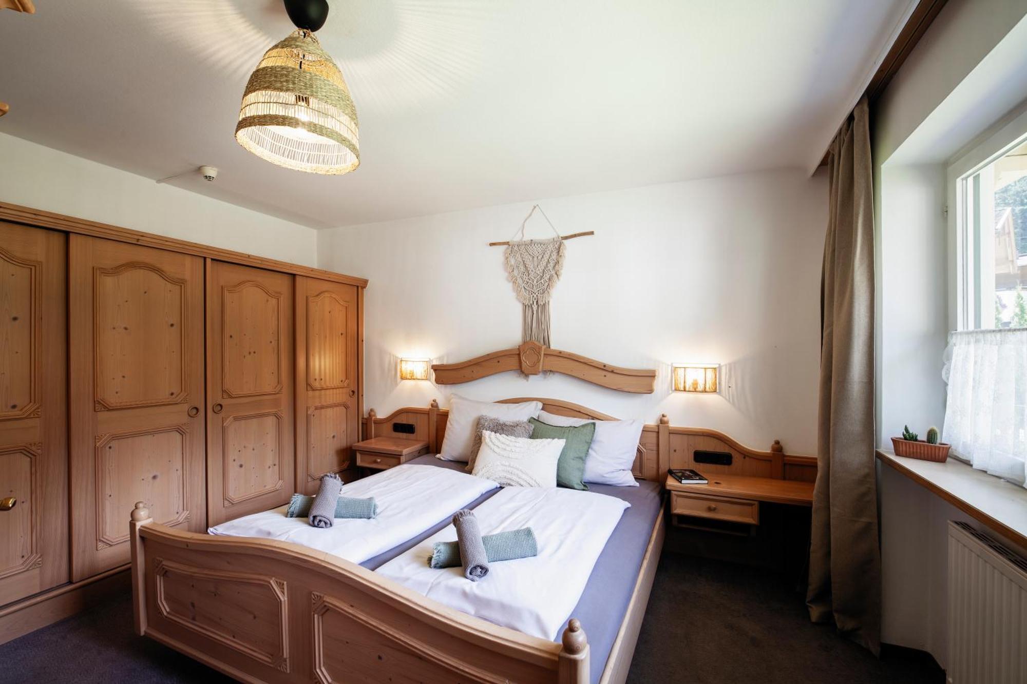 Pinetree Lodge Майрхофен Экстерьер фото